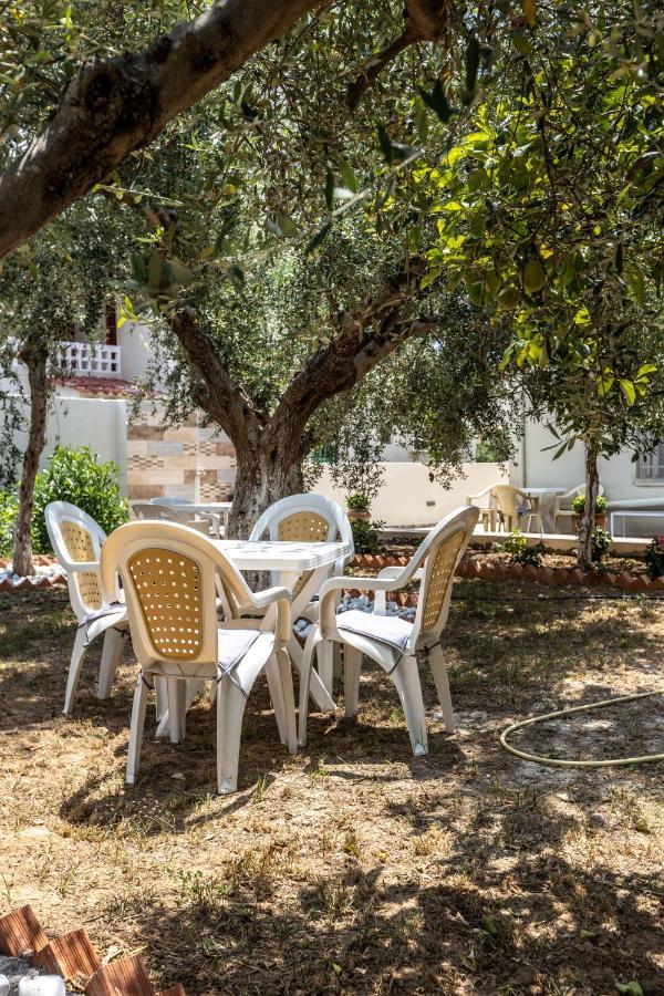 Appartamento Pansion Artemis Mavrovoúnion Esterno foto